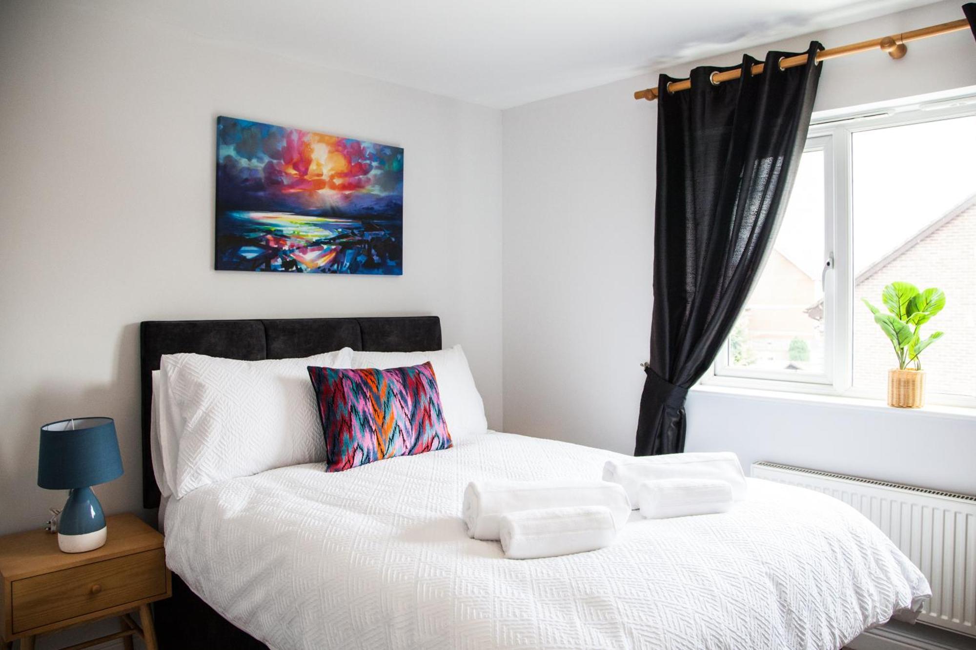 Stylish Quaint Hosted By Esongrace In - Perfect For Families - Contractors - Makers - Emergency Housing - Professionals * Stoke-on-Trent