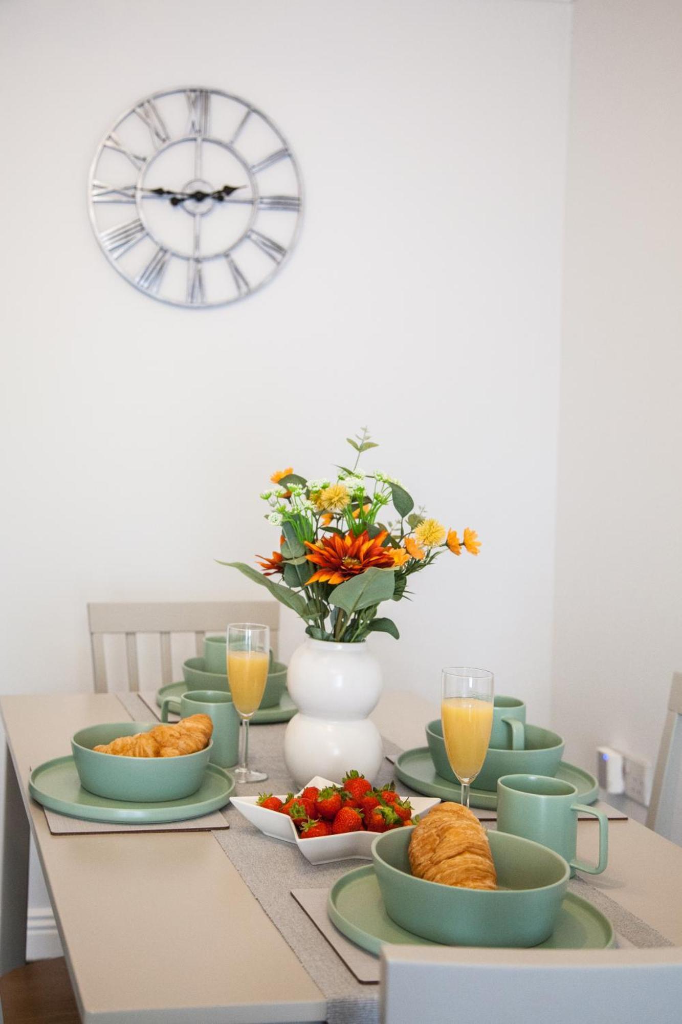 Holiday home Stylish Quaint Hosted By Esongrace In - Perfect For Families - Contractors - Makers - Emergency Housing - Professionals