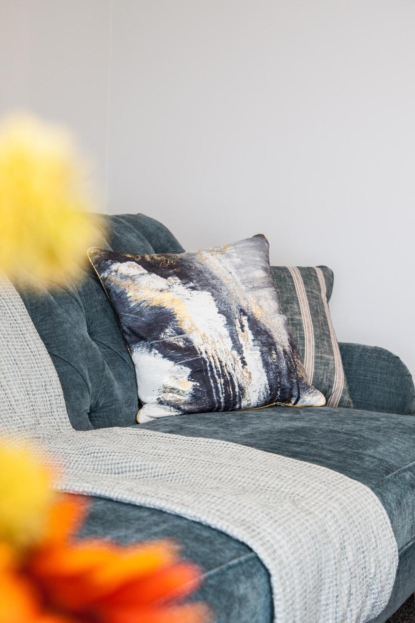 Stylish Quaint Hosted By Esongrace In - Perfect For Families - Contractors - Makers - Emergency Housing - Professionals *